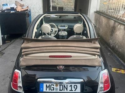 Schwarz Gebraucht 2011 Fiat 500C Cabrio | 5.500 €