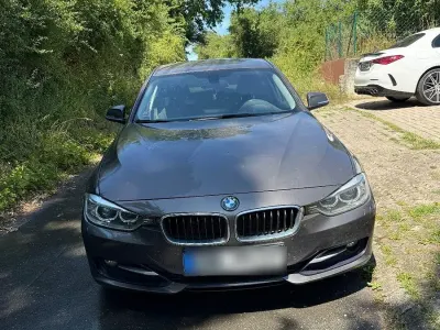 Gebraucht BMW 316 Sport Line 136 PS (100 kW) 2014 Schwarz Kombi