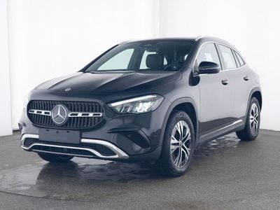 Gebraucht Mercedes GLA250 Advanced 218 PS (160 kW) 2023 Metalliclack kosmosschwarz SUV