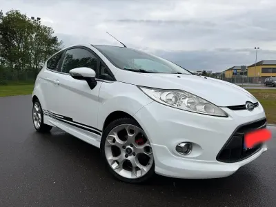 Używany Ford Fiesta ST-Line 95 KM (69 kW) 2011 Biały Hatchback