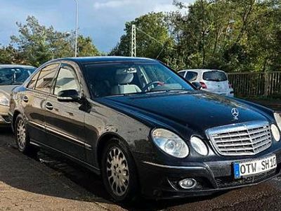 Mercedes E220