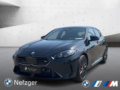 Neu BMW M135 Performance 300 PS (220 kW) 2025 Schwarz Kleinwagen
