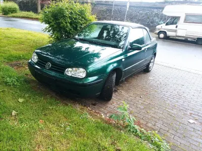 Używany VW Golf 101 KM (74 kW) 2001 Czarny Kabriolet