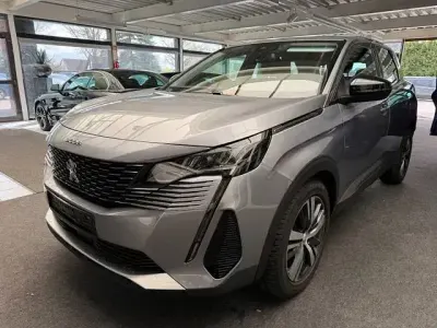 Second-hand Peugeot 3008 Active 131 CP (96 kW) 2022 Gri SUV