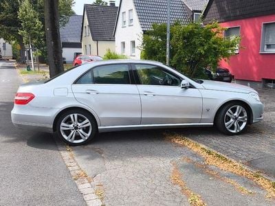 Gebraucht Mercedes E200 184 PS (135 kW) 2012 Silber Limousine