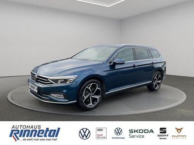 Aquamarinblau metallic Gebraucht 2023 VW Passat Elegance Kombi | 31.490 € (Teuer)