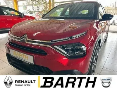 Używany Citroën e-C4 Feel 100 kW (136 KM) 2021 Czerwony Sedan/Limuzyna