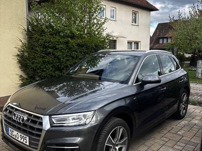Second-hand Audi Q5 S-Line 190 CP (139 kW) 2018 Gri SUV