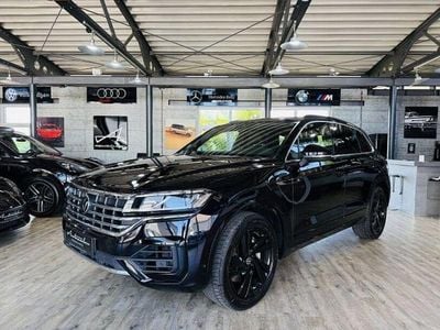 Gebraucht VW Touareg R-line 340 PS (250 kW) 2022 Deep black perleffekt SUV
