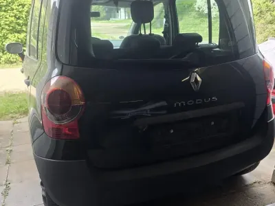Używany Renault Modus 65 KM (47 kW) 2006 Zielony Minivan