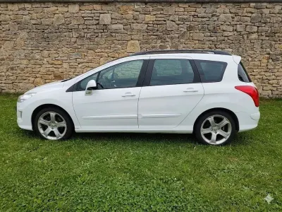 Gebraucht Peugeot 308 SW Platinum 150 PS (110 kW) 2008 Lack weiss banquise/deckende l Kombi