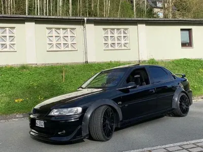 Usata Opel Vectra 194 CV (142 kW) 2000 Nero Berlina