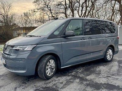 Grau Gebraucht 2022 VW Multivan Van | 44.800 € (Guter Preis)