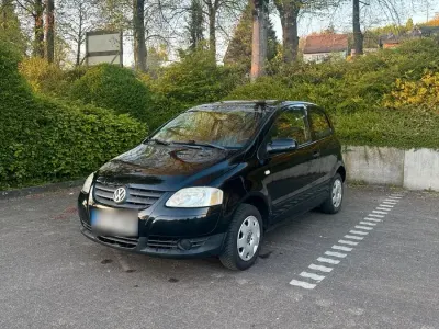 Gebraucht VW Fox 54 PS (39 kW) 2007 Schwarz Kleinwagen