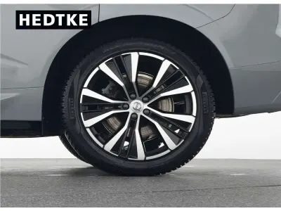 Gebraucht Volvo XC60 Plus 197 PS (144 kW) 2023 Grau SUV