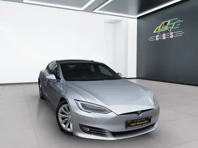 Käytetty Tesla Model S 311 kW (423 HP) 2017 Hopea Viistoperä