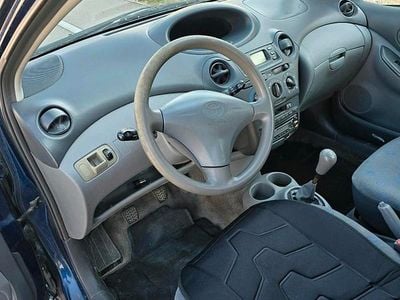 Gebraucht Toyota Yaris 68 PS (50 kW) 2002 Blau Kleinwagen
