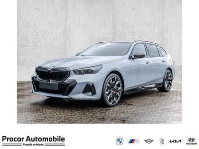 Neu BMW 540 M Sport 303 PS (222 kW) 2026 Grau Kombi
