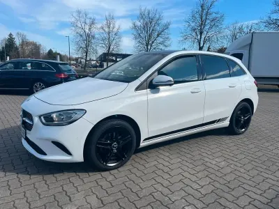 Second-hand Mercedes B200 150 CP (110 kW) 2021 Alb Monovolum