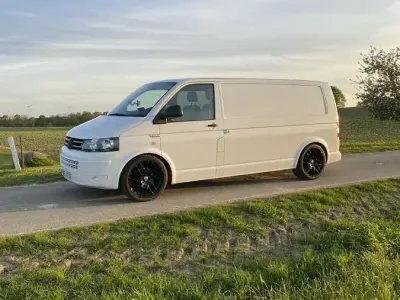 Second-hand VW Transporter 102 CP (75 kW) 2013 Alb Van