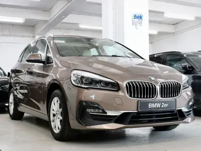 Gebraucht BMW 218 Luxury Line 150 PS (110 kW) 2018 Jucarobeige Van / Kleinbus