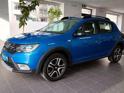 Gebraucht Dacia Sandero Celebration 90 PS (66 kW) 2018 Blau Kleinwagen