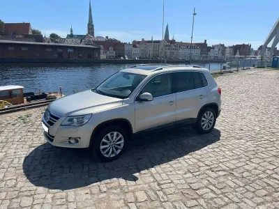 Gebraucht VW Tiguan Freestyle 140 PS (102 kW) 2010 Silber SUV