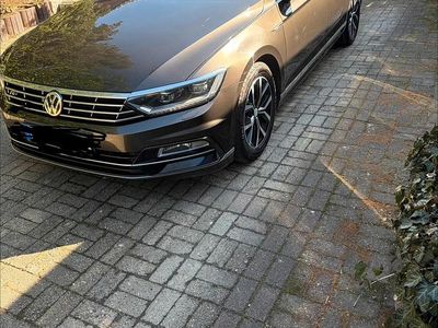 Gebraucht VW Passat Highline 239 PS (175 kW) 2017 Braun Kombi