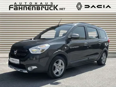 Gebraucht Dacia Lodgy Stepway 116 PS (85 kW) 2022 Kometengrau Van / Kleinbus