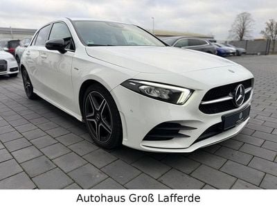 Weiß Gebraucht 2020 Mercedes A180 Edition Limousine | 25.990 € (Fairer Preis)