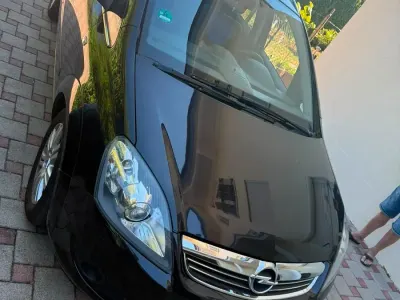 Gebraucht Opel Zafira 116 PS (85 kW) 2009 Schwarz Van / Kleinbus