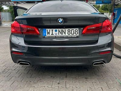 Grau Gebraucht 2017 BMW 520 M Sport Limousine | 19.999 € (Teuer)