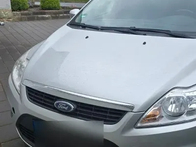Gebraucht Ford Focus 101 PS (74 kW) 2009 Silber Kombi