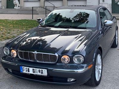 Jaguar XJ6