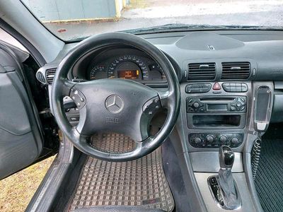 Mercedes C180
