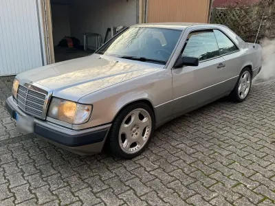 Gebraucht Mercedes 300 179 PS (131 kW) 1989 Silber Coupé