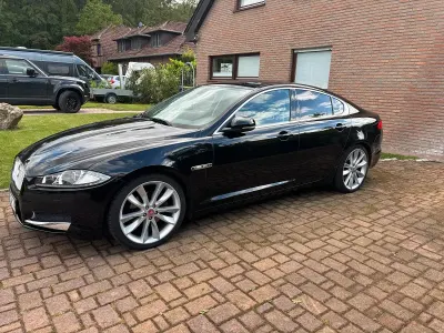 Gebraucht Jaguar XF 241 PS (177 kW) 2011 Schwarz Limousine