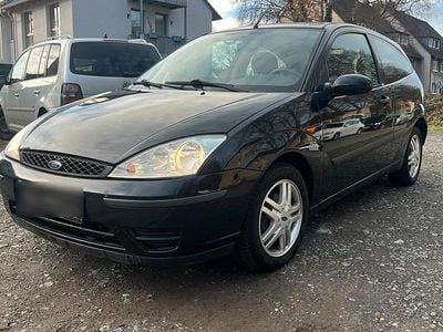 Schwarz Gebraucht 2003 Ford Focus Limousine | 500 € (Superpreis)