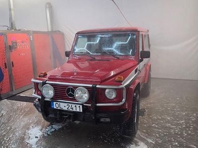 Second-hand Mercedes G300 170 CP (125 kW) 1991 Roșu SUV