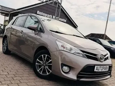 Brugt Toyota Verso Comfort 112 HK (82 kW) 2014 Grå MPV