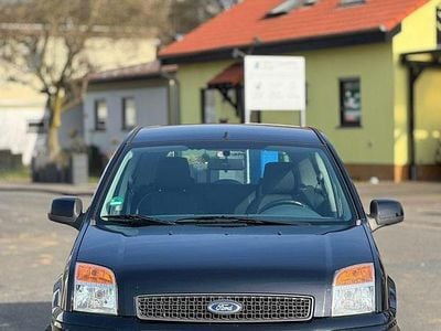 Gebraucht Ford Fusion 80 PS (58 kW) 2012 Schwarz Kleinwagen