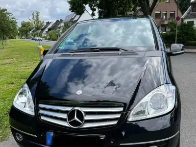 Gebraucht Mercedes A160 Elegance 95 PS (69 kW) 2010 Schwarz Van / Kleinbus