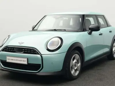 Używany Mini Cooper Classic 156 KM (114 kW) 2024 Zielony Hatchback