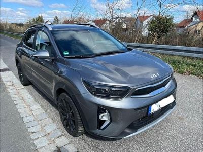 Usata Kia Stonic Spirit 120 CV (88 kW) 2023 Grigio SUV