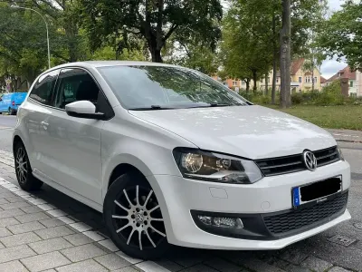 Gebraucht VW Polo Comfortline 69 PS (50 kW) 2010 Weiß Kleinwagen