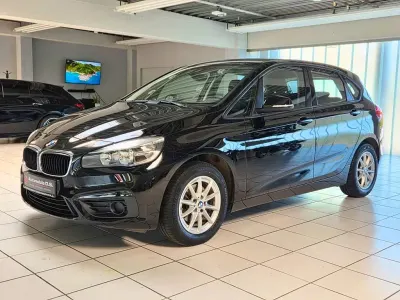 Gebraucht BMW 218 Active Tourer 136 PS (100 kW) 2015 Schwarz Van / Kleinbus
