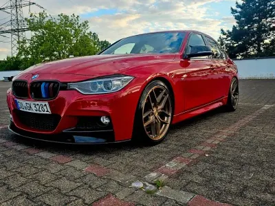 Gebraucht BMW 328 Sport Line 245 PS (180 kW) 2012 Rot Limousine