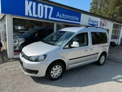 Gebraucht VW Caddy 102 PS (75 kW) 2012 Reflexsilber Van / Kleinbus