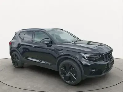 Gebraucht Volvo XC40 Plus 163 PS (119 kW) 2025 Schwarz SUV