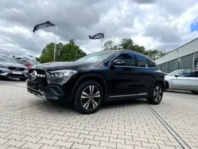 Gebraucht Mercedes GLA200 Progressive 150 PS (110 kW) 2020 Nachtschwarz SUV